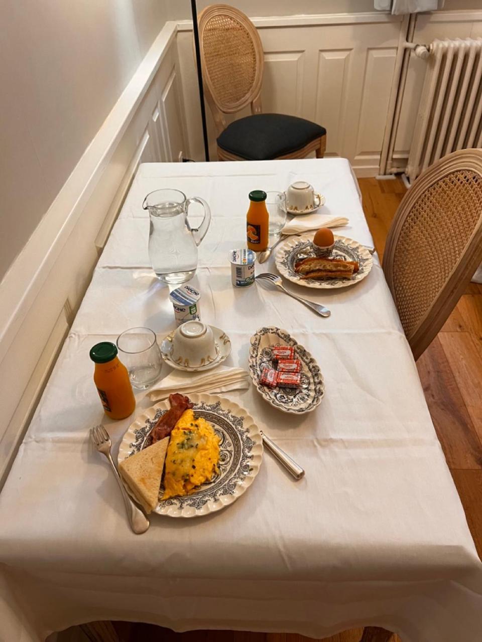 Le Manoir De La Cane Montfort-sur-Meu エクステリア 写真