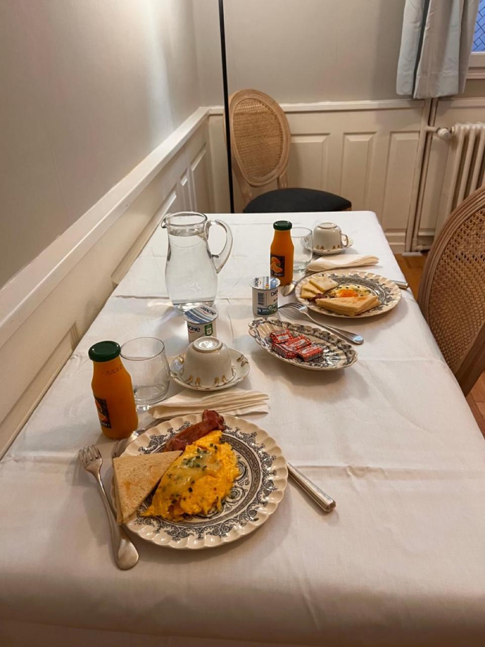 Le Manoir De La Cane Montfort-sur-Meu エクステリア 写真